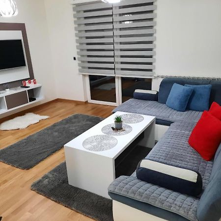 Apartman Bulevar Sarajevo - Free Parking Luaran gambar