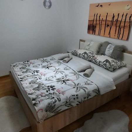 Apartman Bulevar Sarajevo - Free Parking Luaran gambar