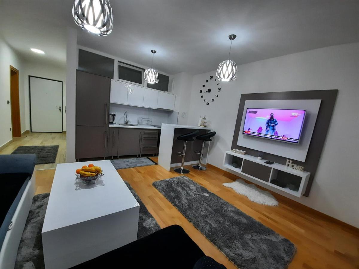 Apartman Bulevar Sarajevo - Free Parking Luaran gambar