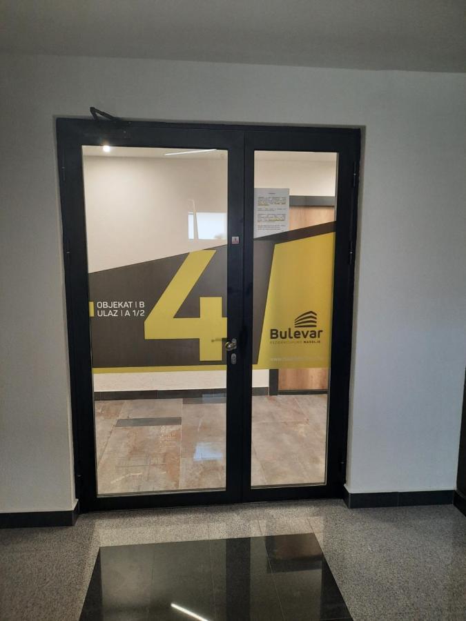 Apartman Bulevar Sarajevo - Free Parking Luaran gambar
