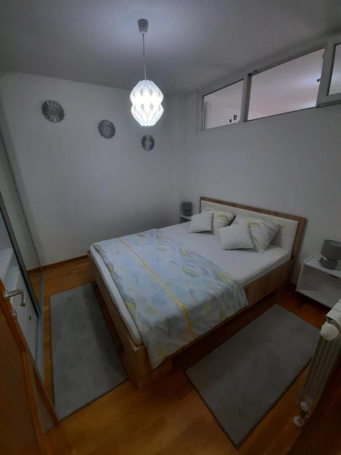 Apartman Bulevar Sarajevo - Free Parking Luaran gambar