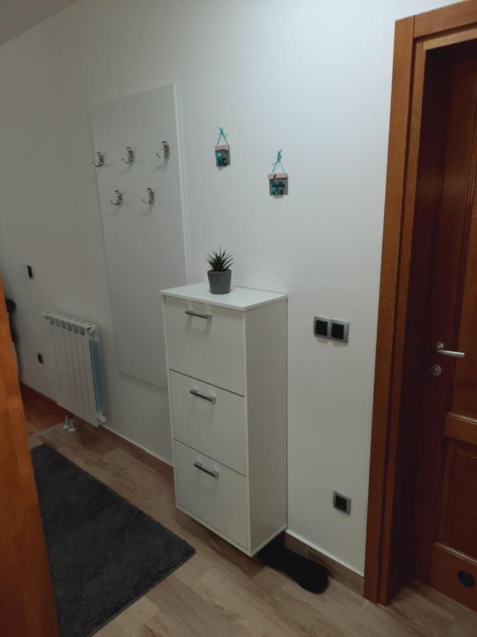 Apartman Bulevar Sarajevo - Free Parking Luaran gambar