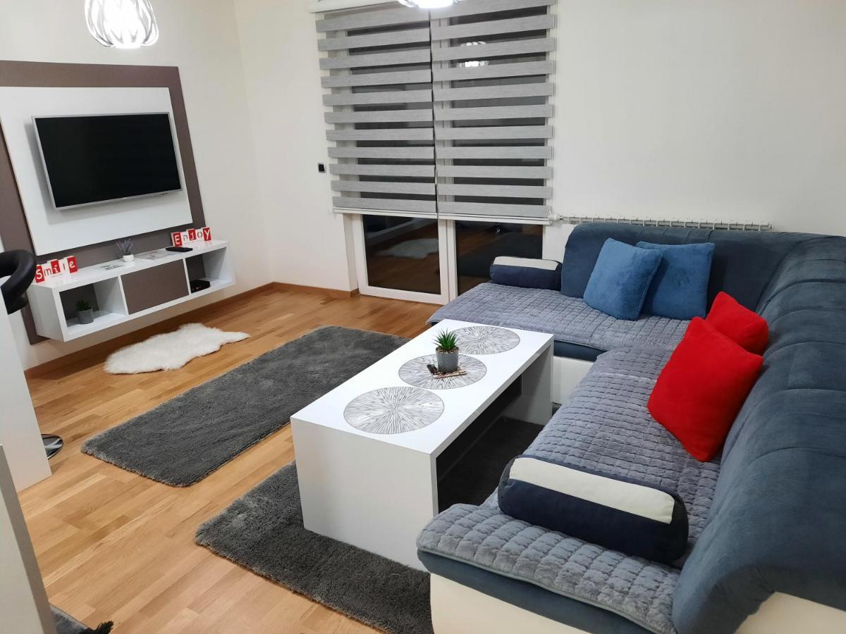 Apartman Bulevar Sarajevo - Free Parking Luaran gambar