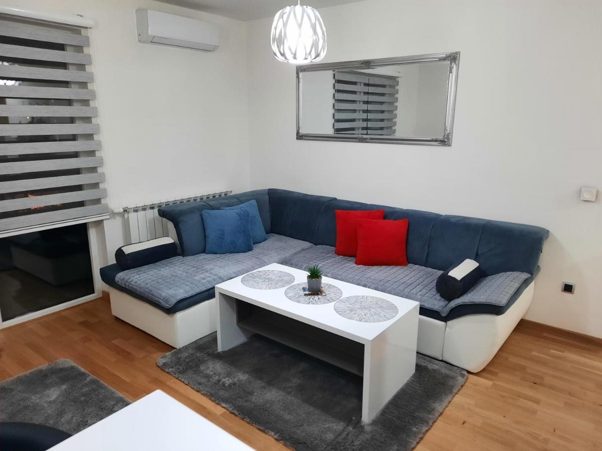 Apartman Bulevar Sarajevo - Free Parking Luaran gambar