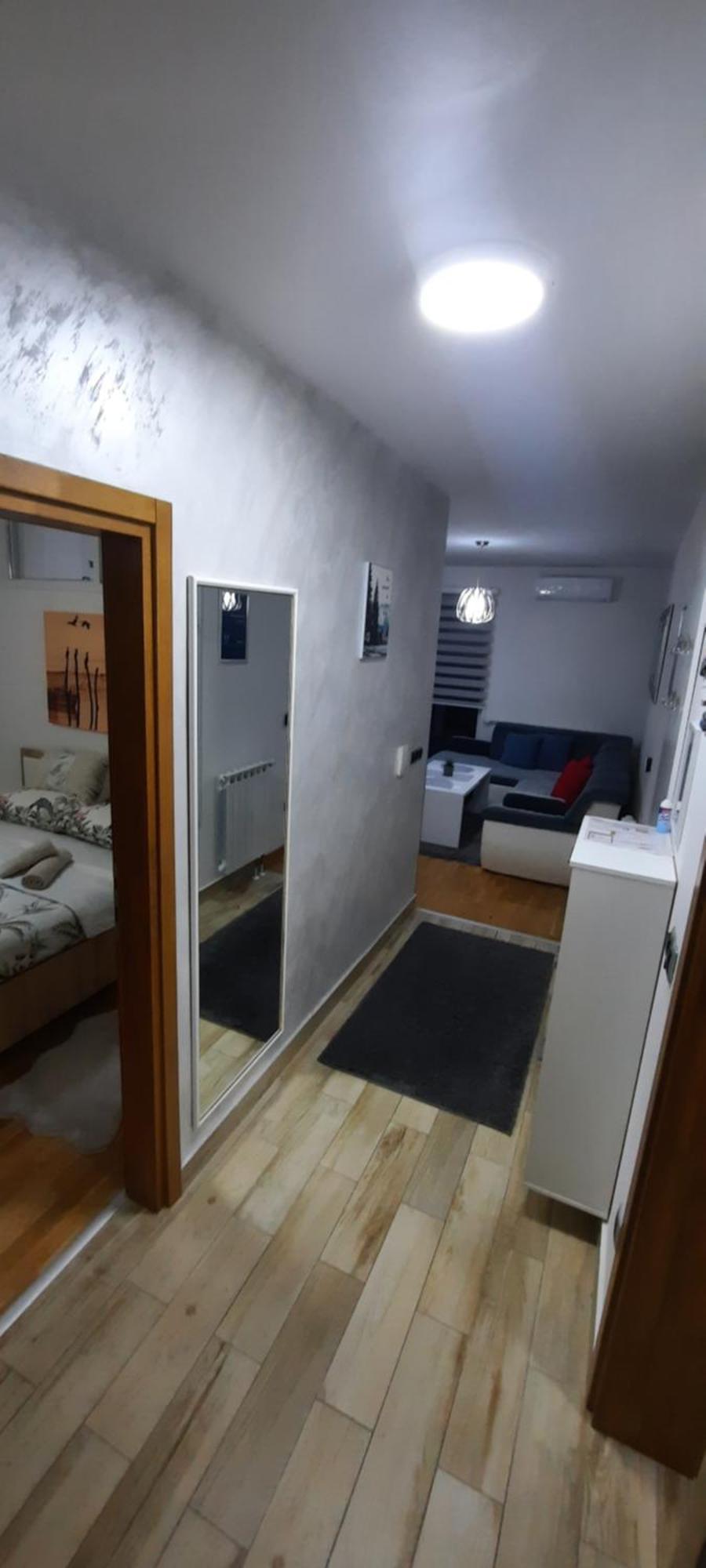 Apartman Bulevar Sarajevo - Free Parking Luaran gambar